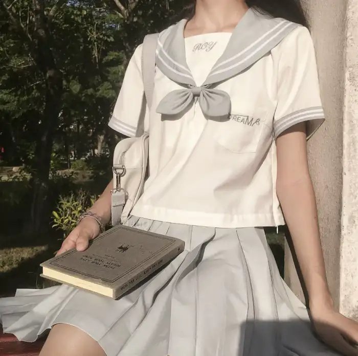 四月的女儿